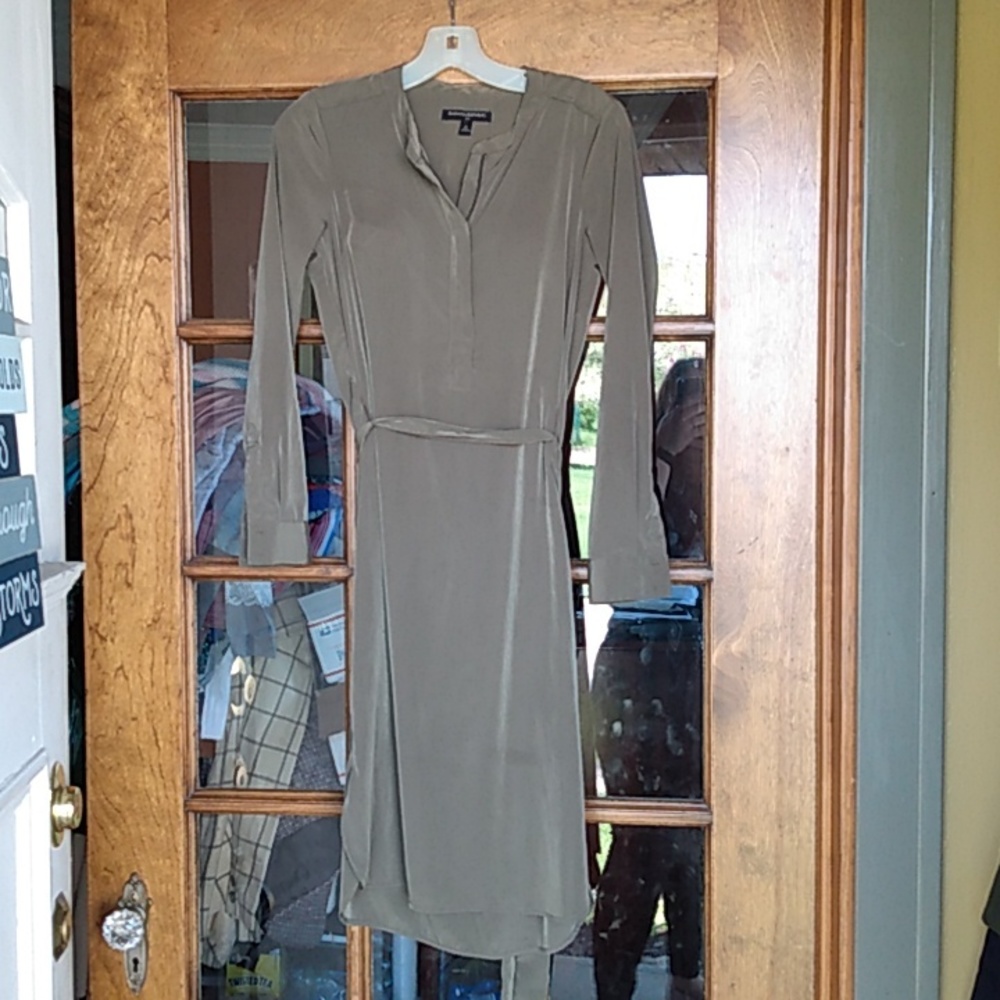 Banana Republic Modern dress size 0